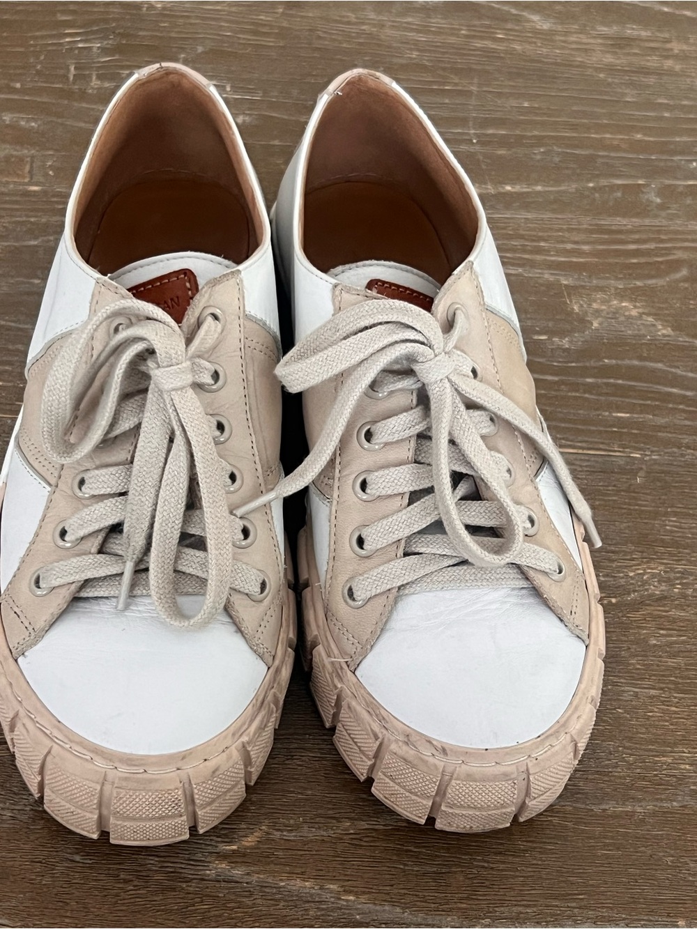 Sam Edelman White & Beige Leather Lace-Up Sneakers